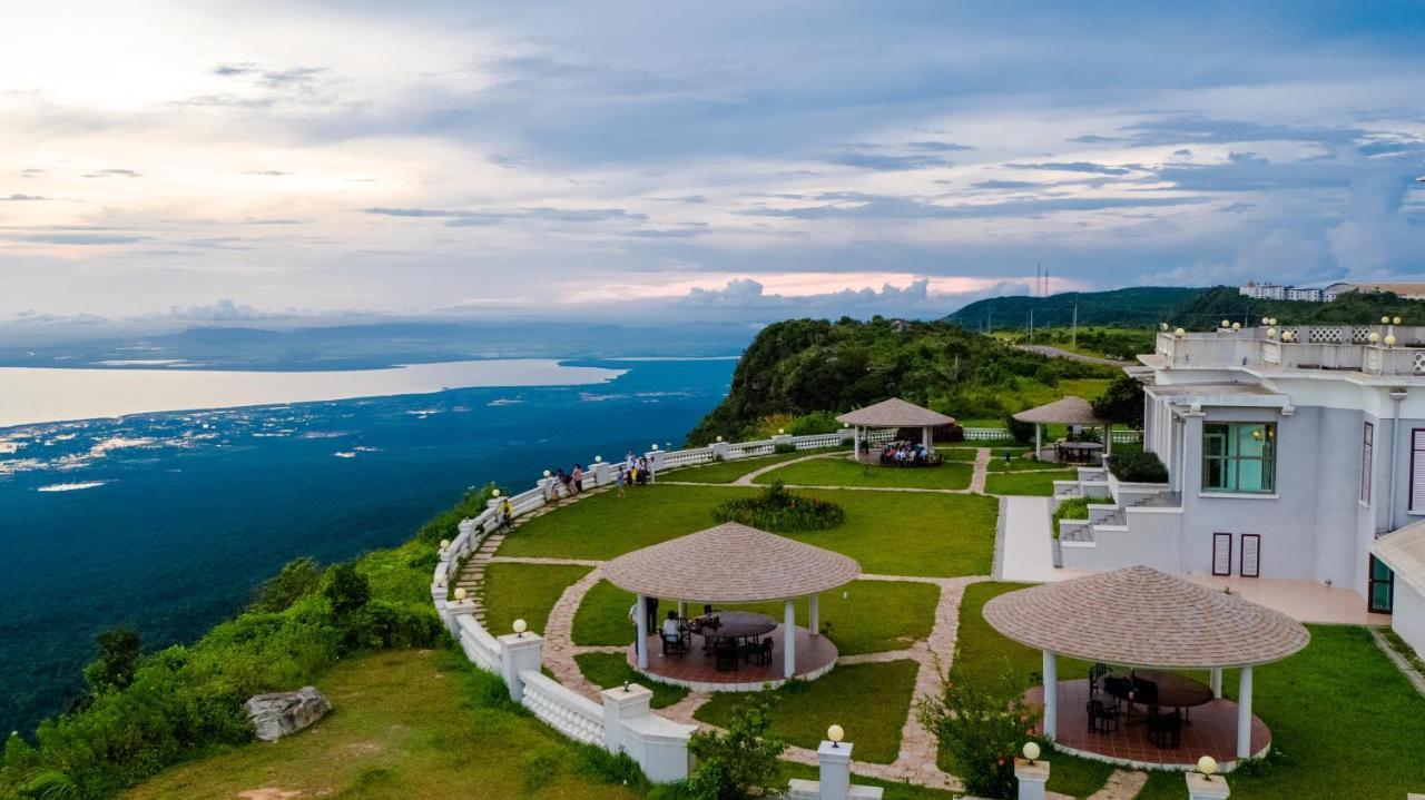 Le Bokor Palace Kampot Exterior foto